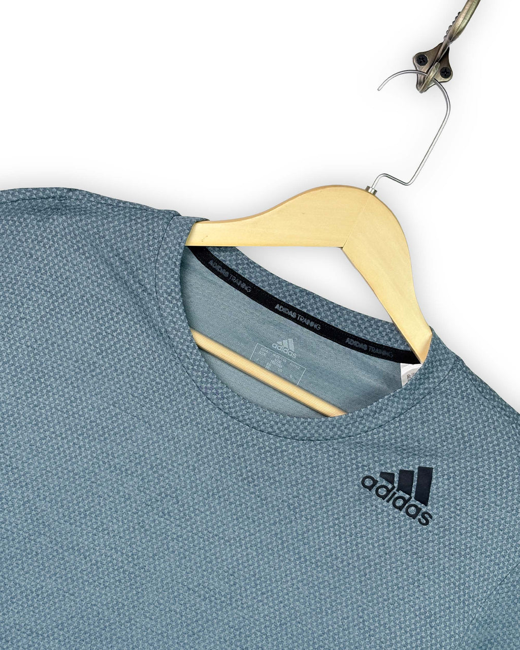 ADIDAS DRI FIT T - SHIRT - L