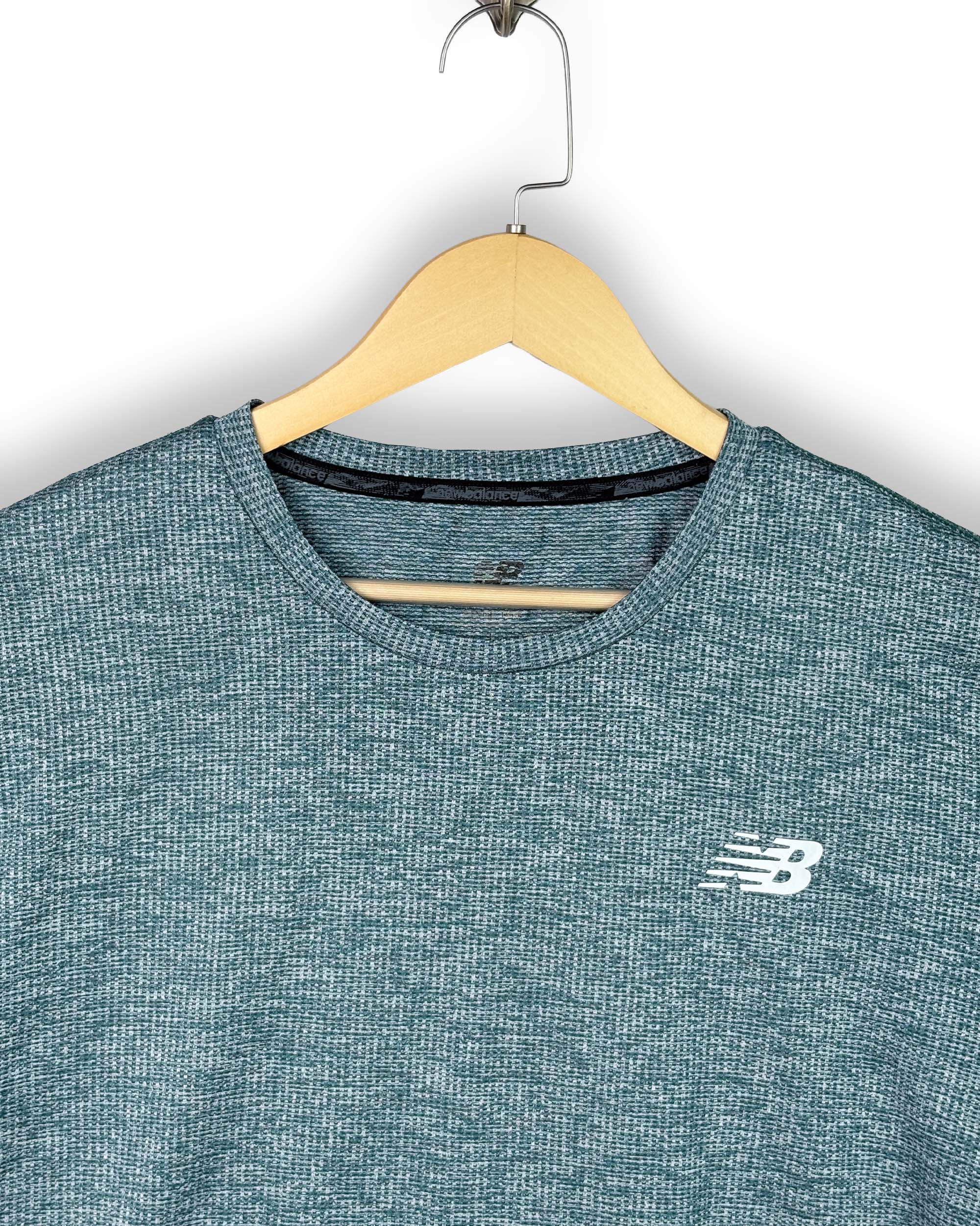 NEW BALANCE T - SHIRT - L