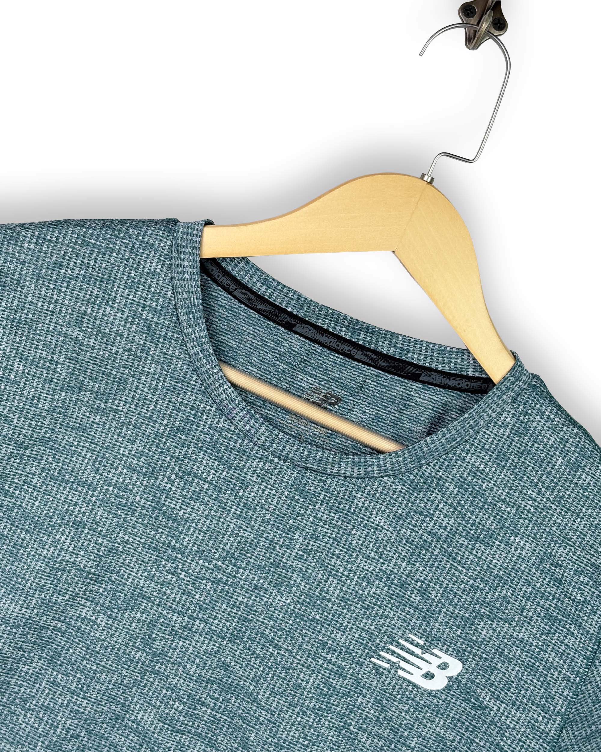 NEW BALANCE T - SHIRT - L