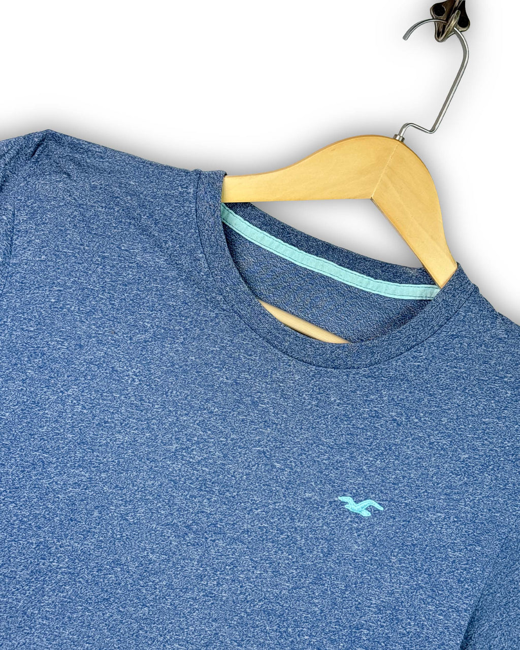 HOLLISTER T - SHIRT - M