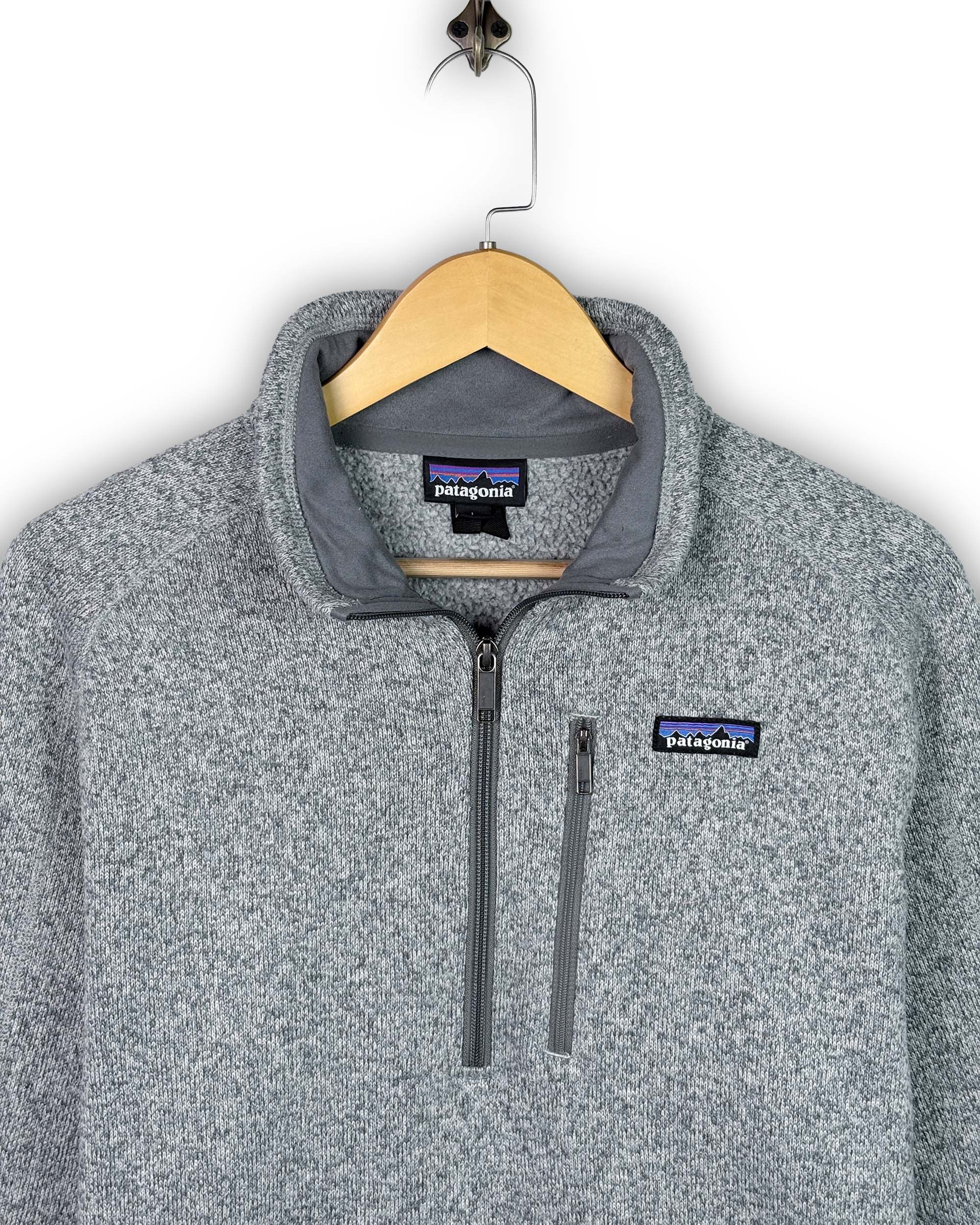 PATAGONIA SWEATER - L