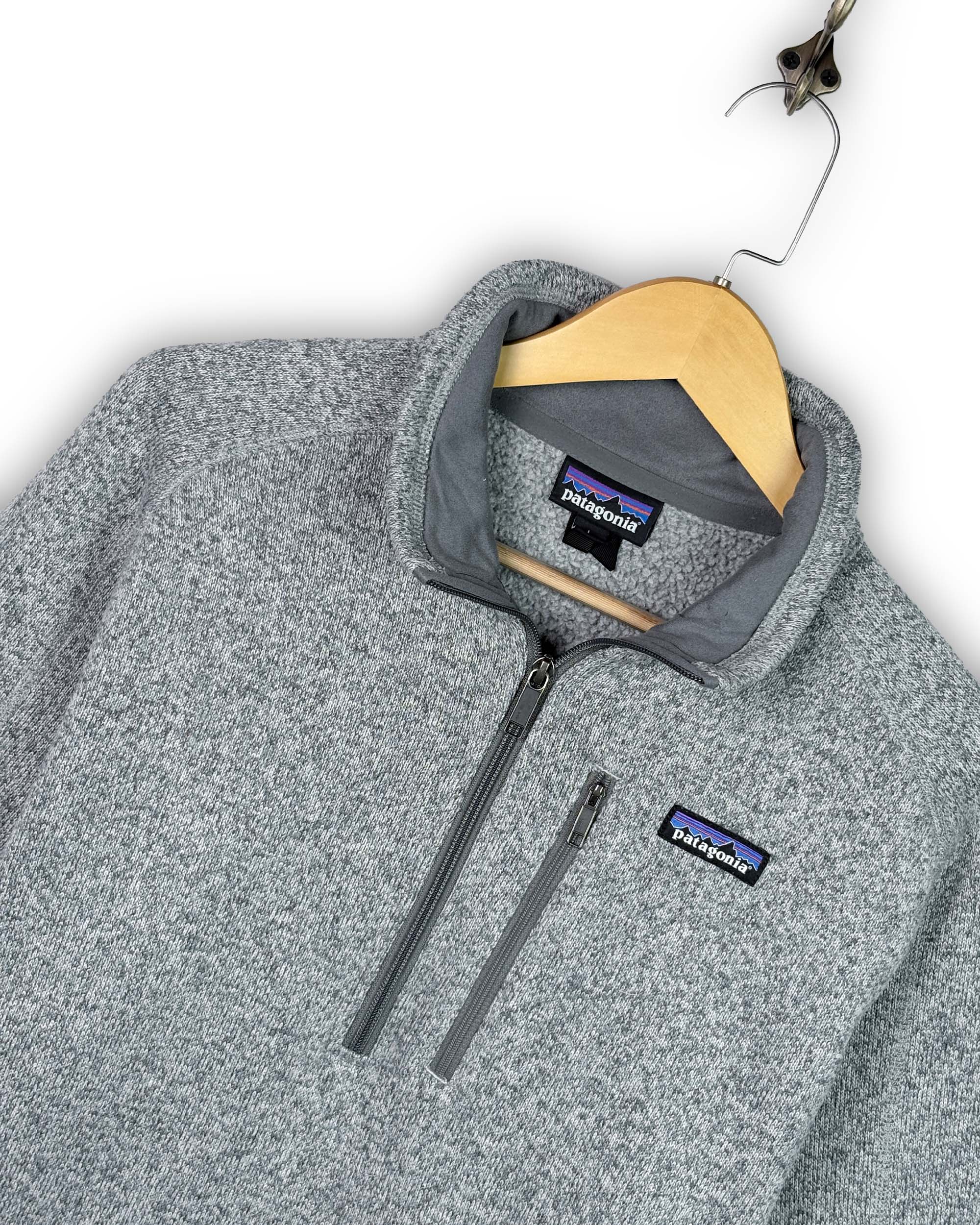 PATAGONIA SWEATER - L