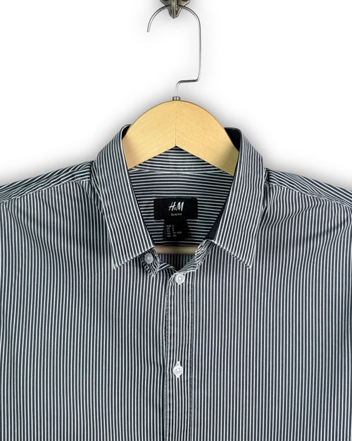 H&M SHIRT - M
