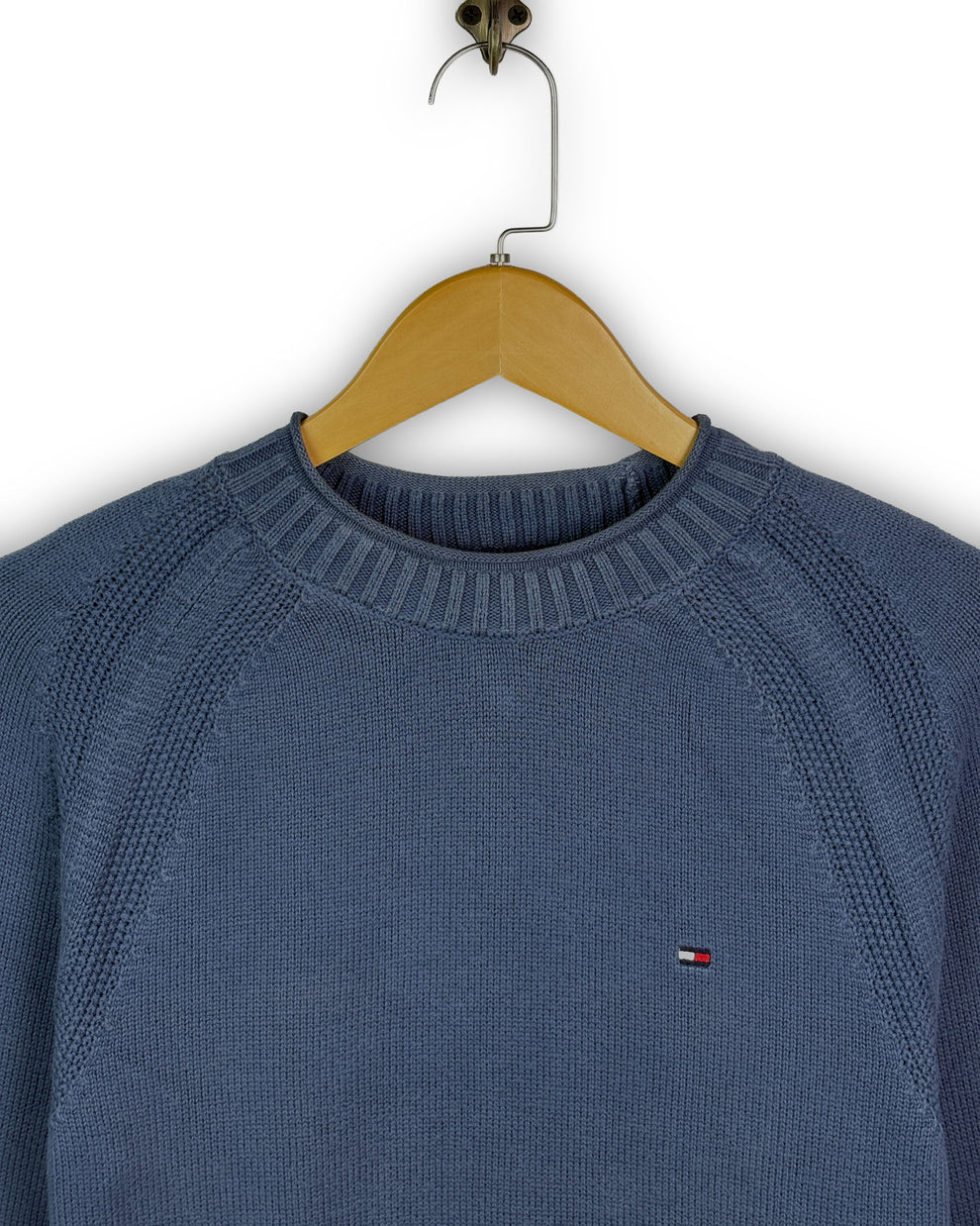 TOMMY HILFIGER SWEATER - M