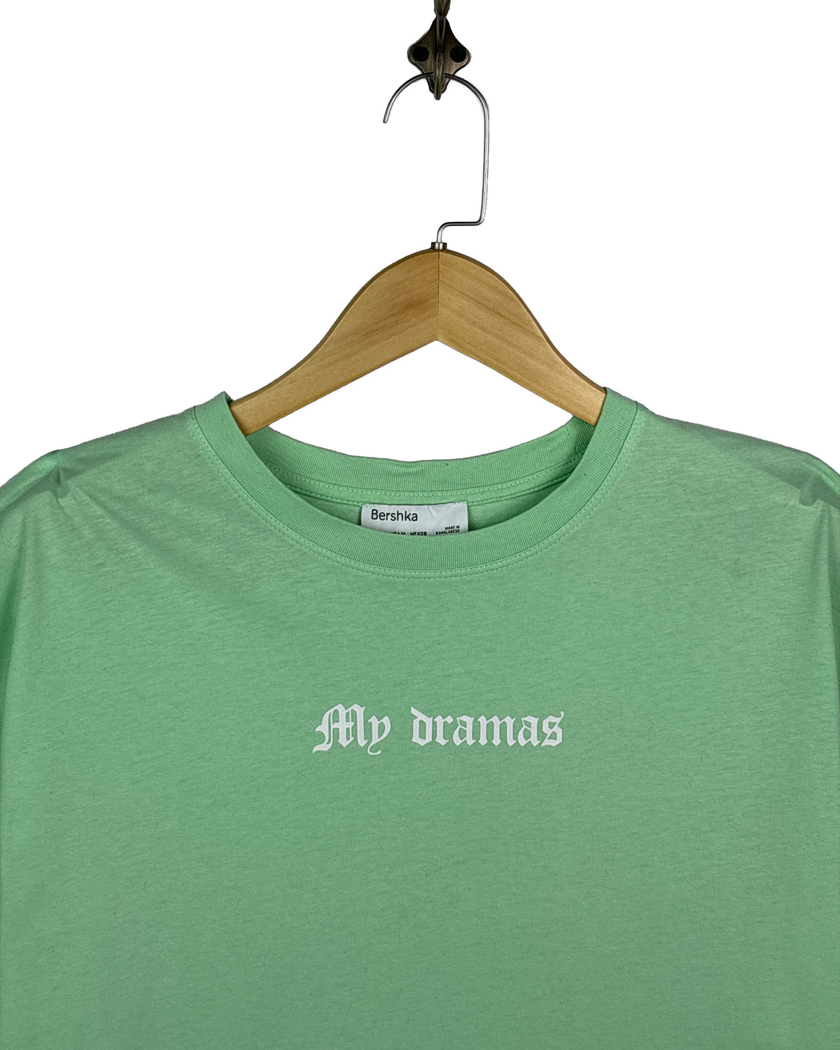 BERSHKA T - SHIRT - L