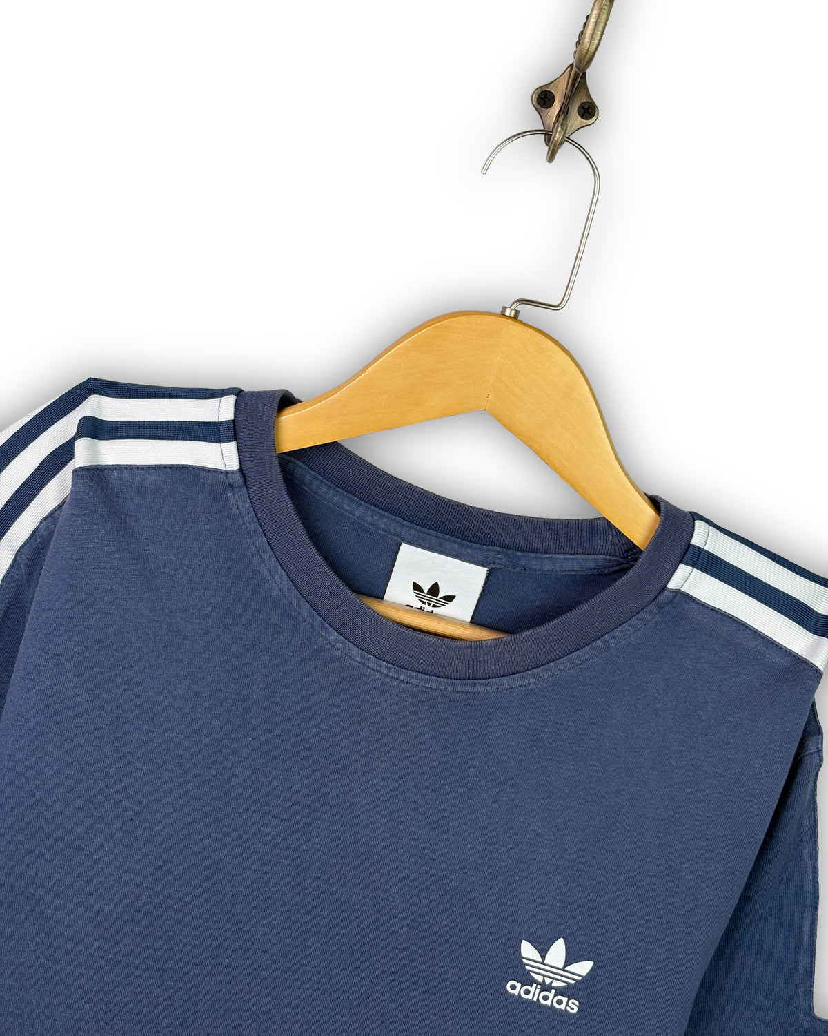ADIDAS ORIGINALS T - SHIRT - L