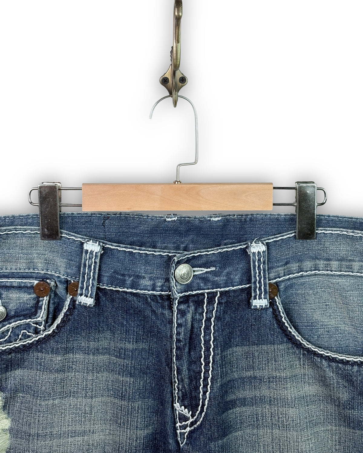 TRUE RELIGION JORTS - 38