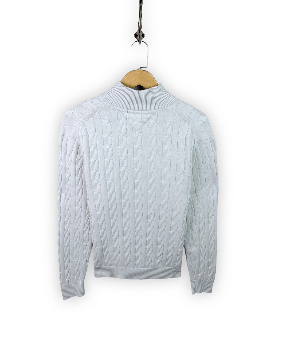 TOMMY HILFIGER CABLE KNIT SWEATER - L