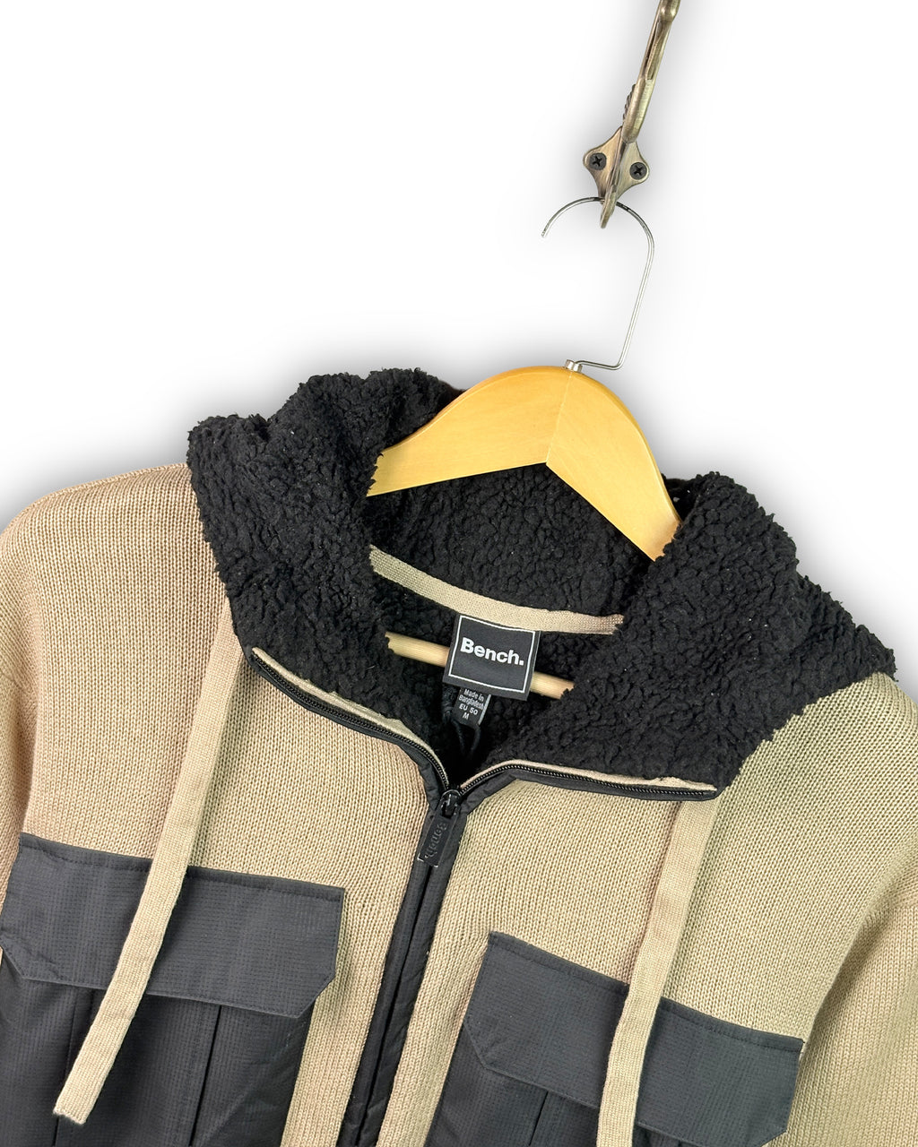 BENCH. JACKET TAG INTACT - M