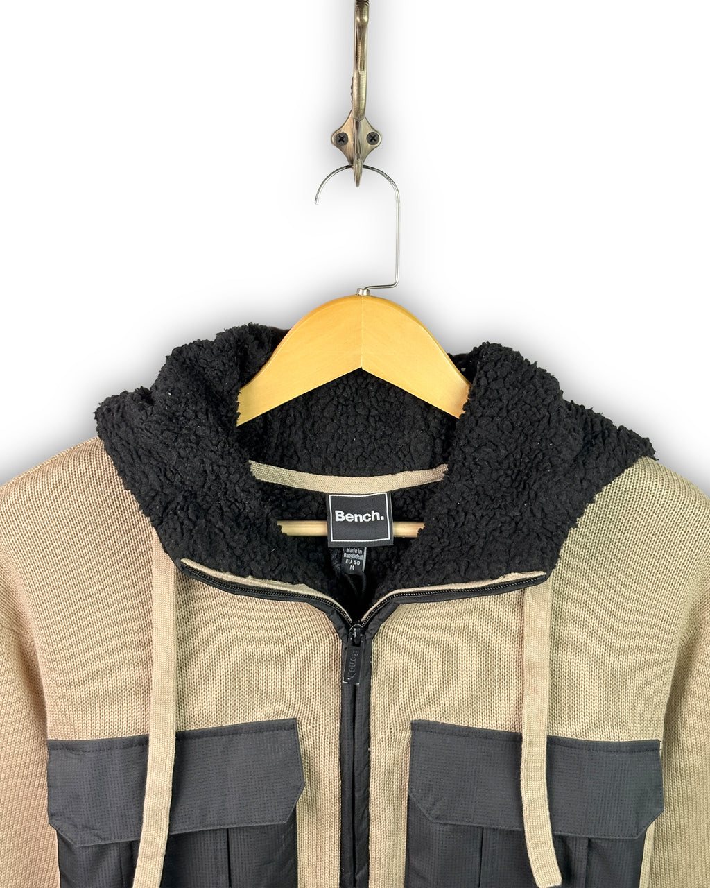 BENCH. JACKET TAG INTACT - M