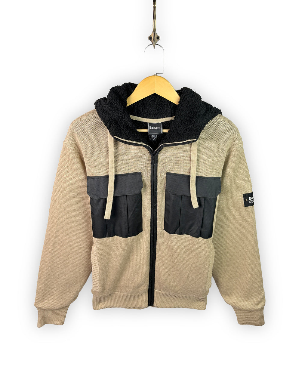 BENCH. JACKET TAG INTACT - M