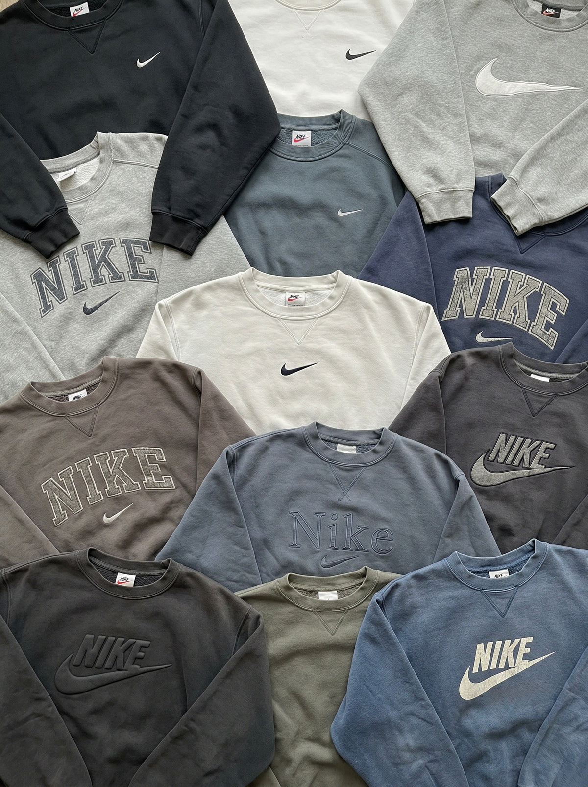 NIKE