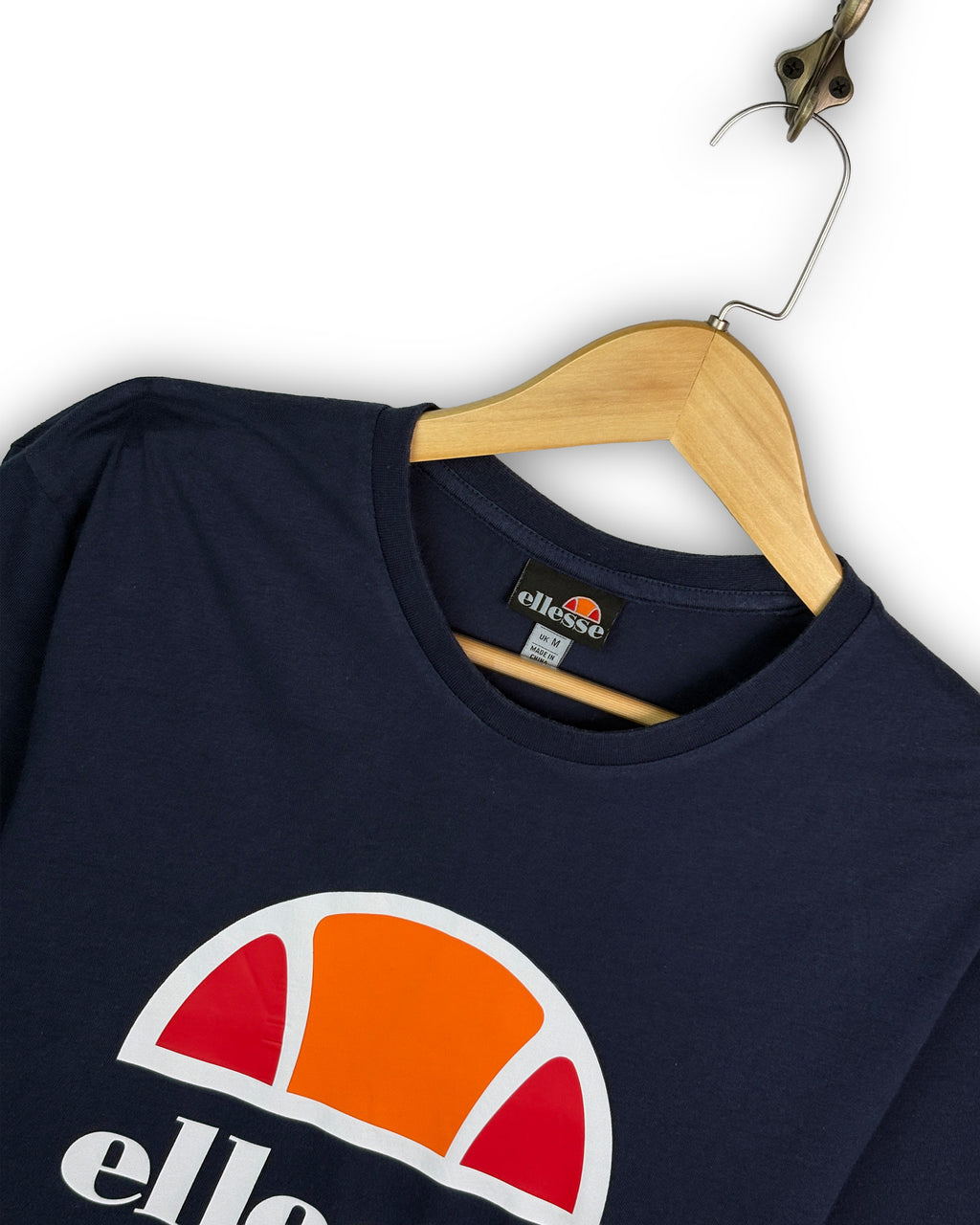 ELLESSE T - SHIRT - M